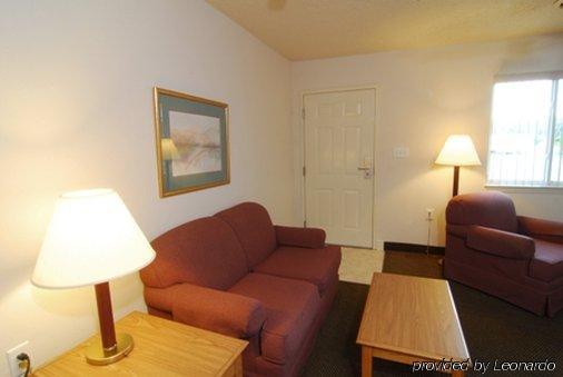 Affordable Suites Солсбері Номер фото