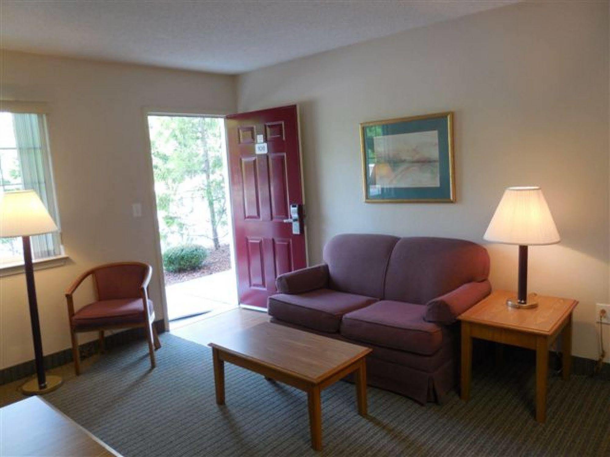 Affordable Suites Солсбері Екстер'єр фото
