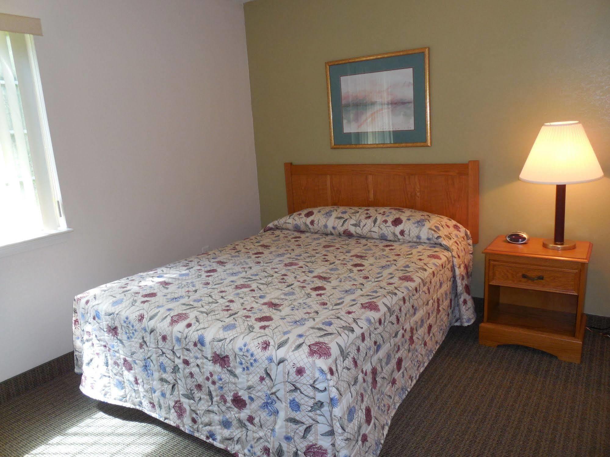 Affordable Suites Солсбері Екстер'єр фото