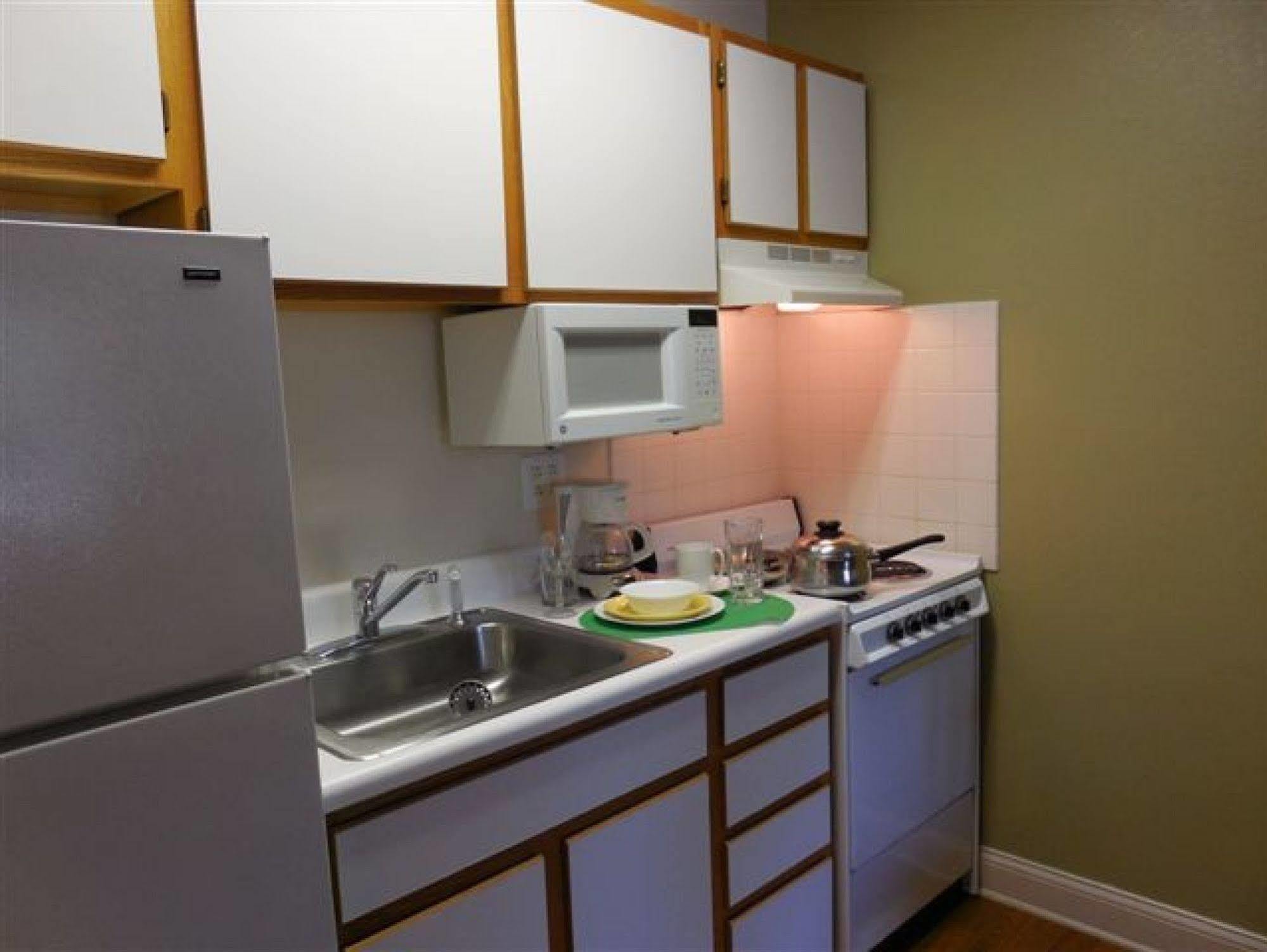 Affordable Suites Солсбері Екстер'єр фото
